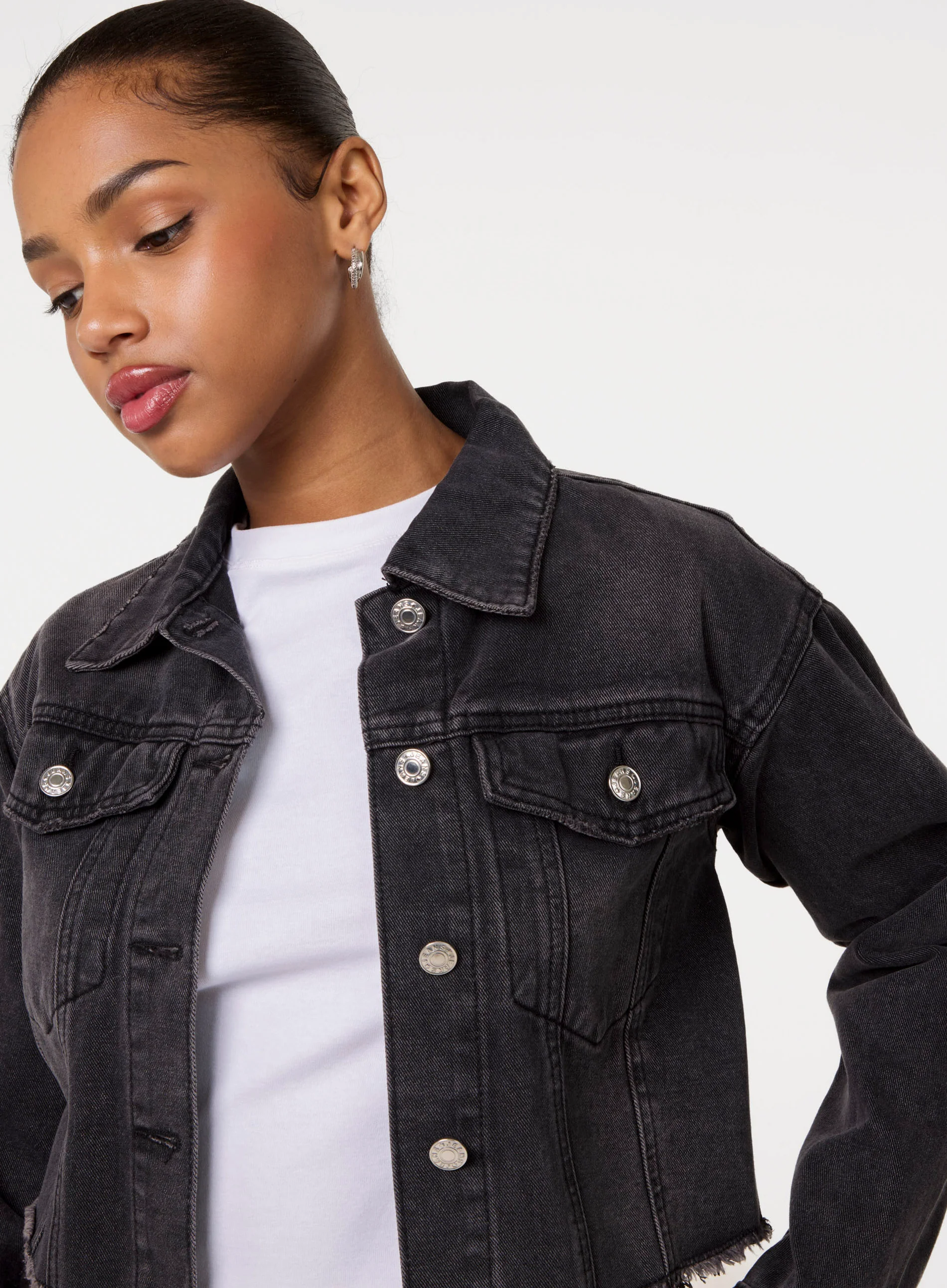 Cropped Denim Jacket - Image 3