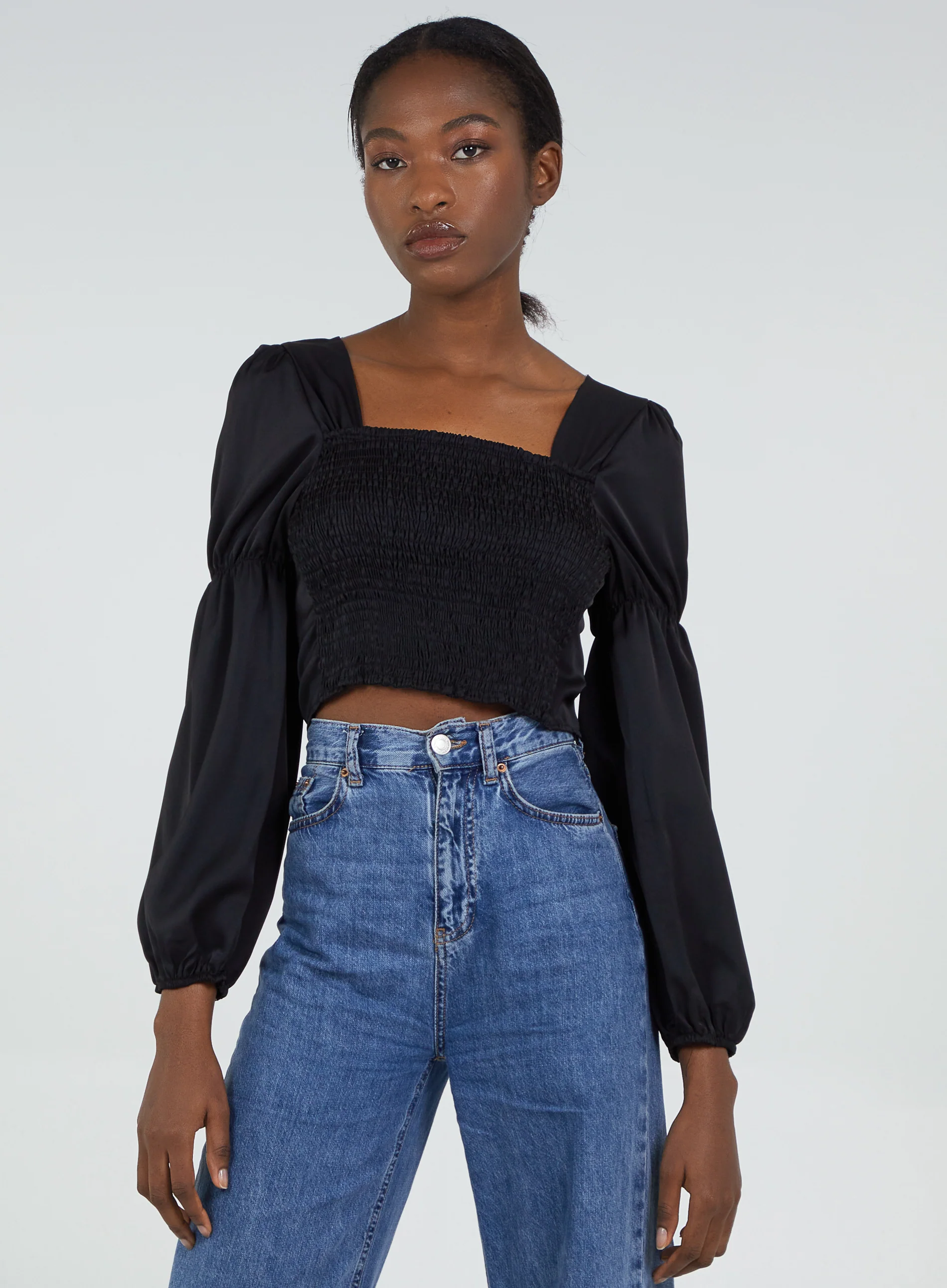 Cropped Ruched Top With Balloon Sleeves - Image 3