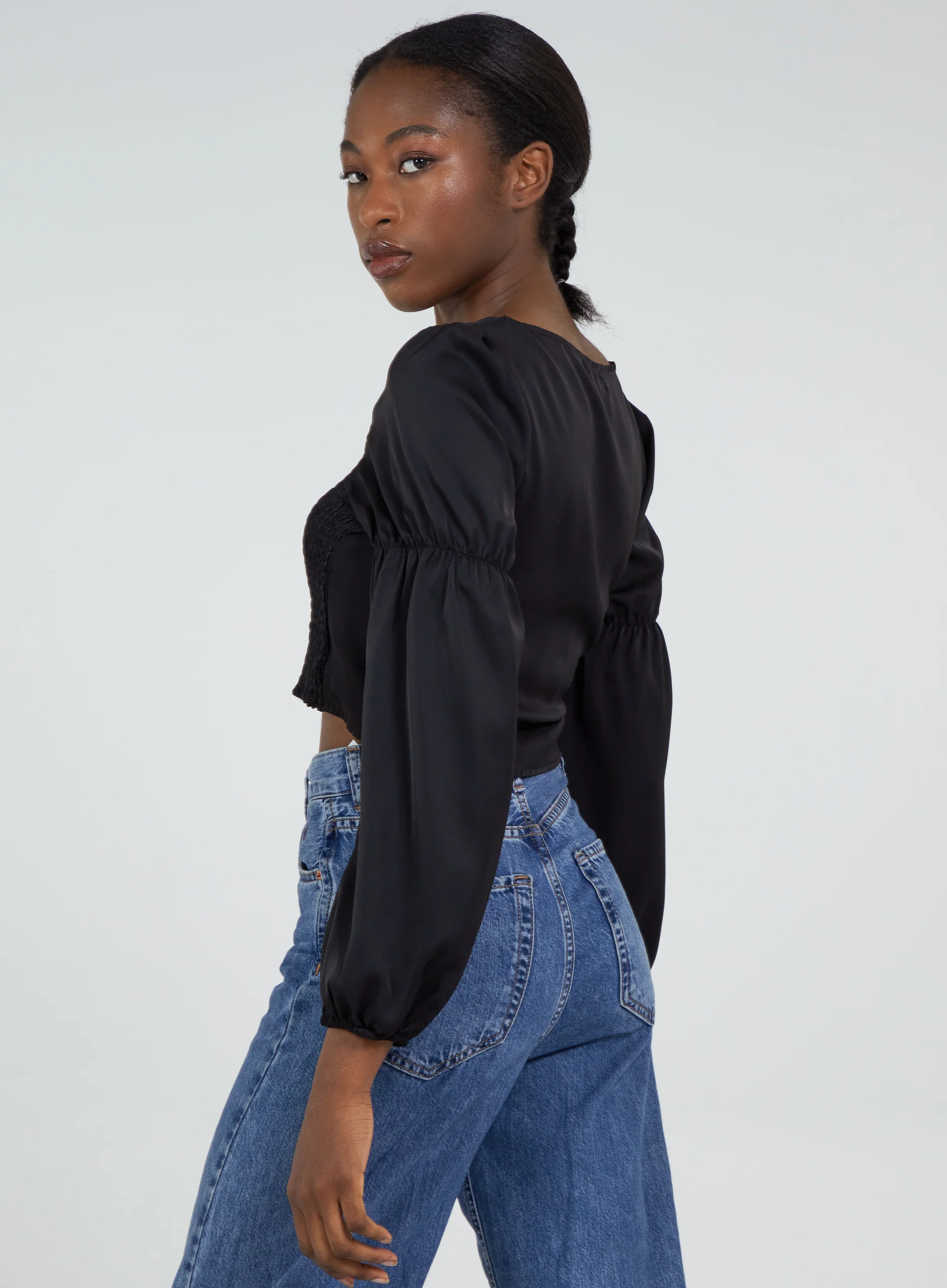 Cropped Ruched Top With Balloon Sleeves - Image 4