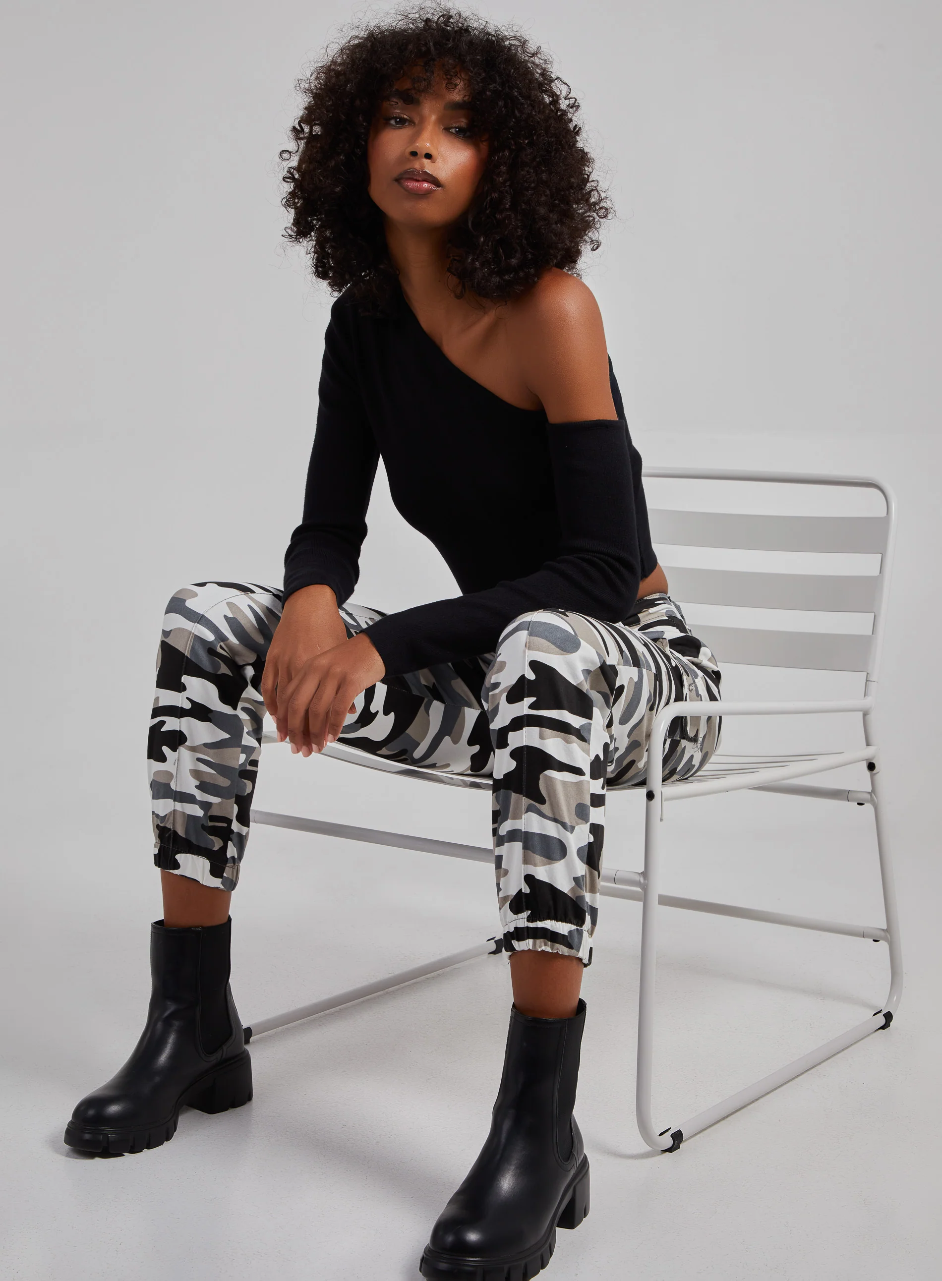 One Shoulder Long Sleeved Top - Image 4