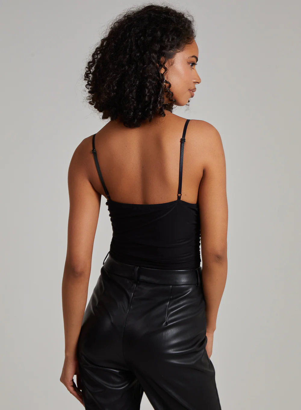 Ruched Cupped Strappy Bodysuit - Image 5