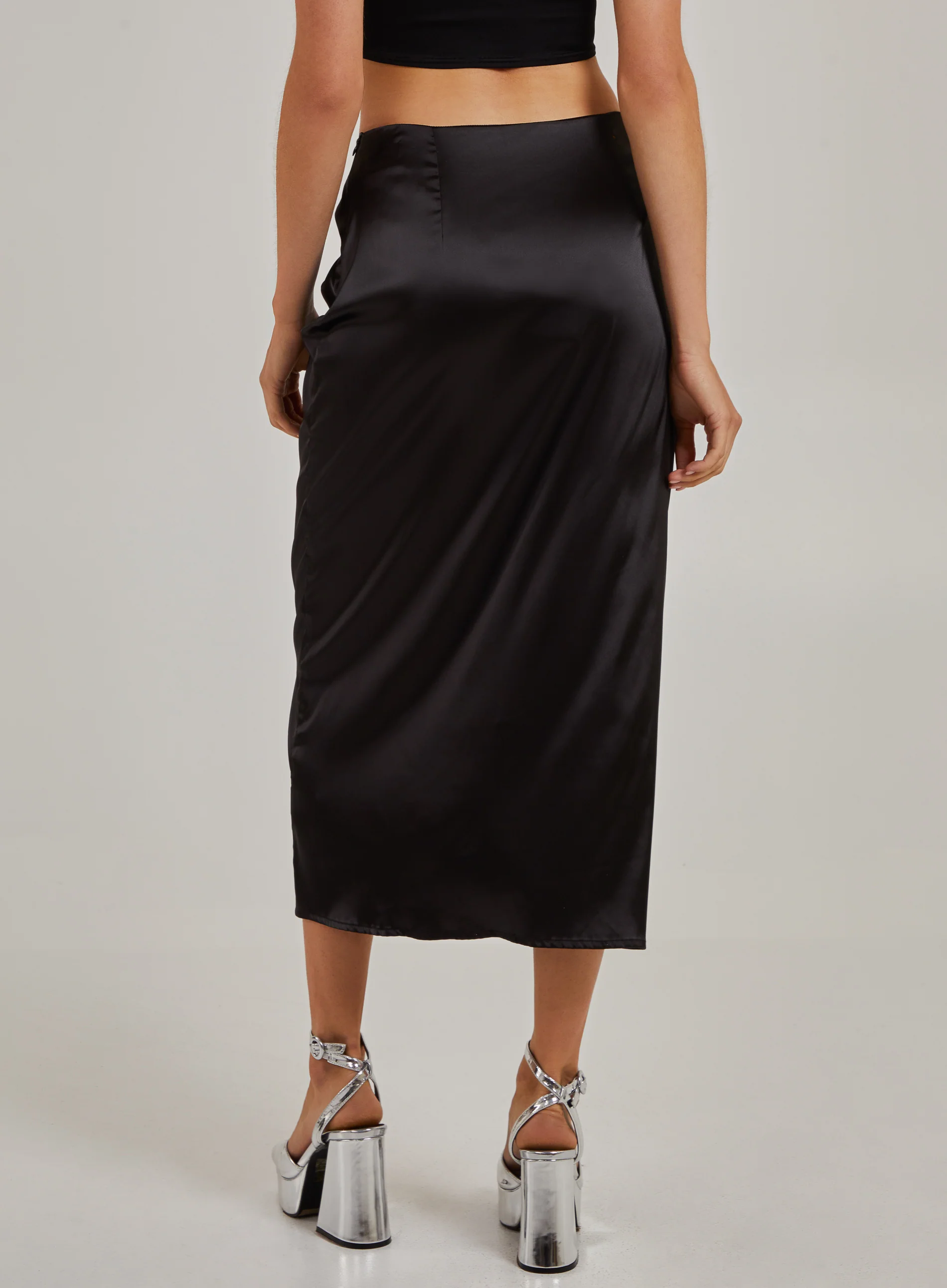 Ruched Midi Skirt With Tie - Image 5