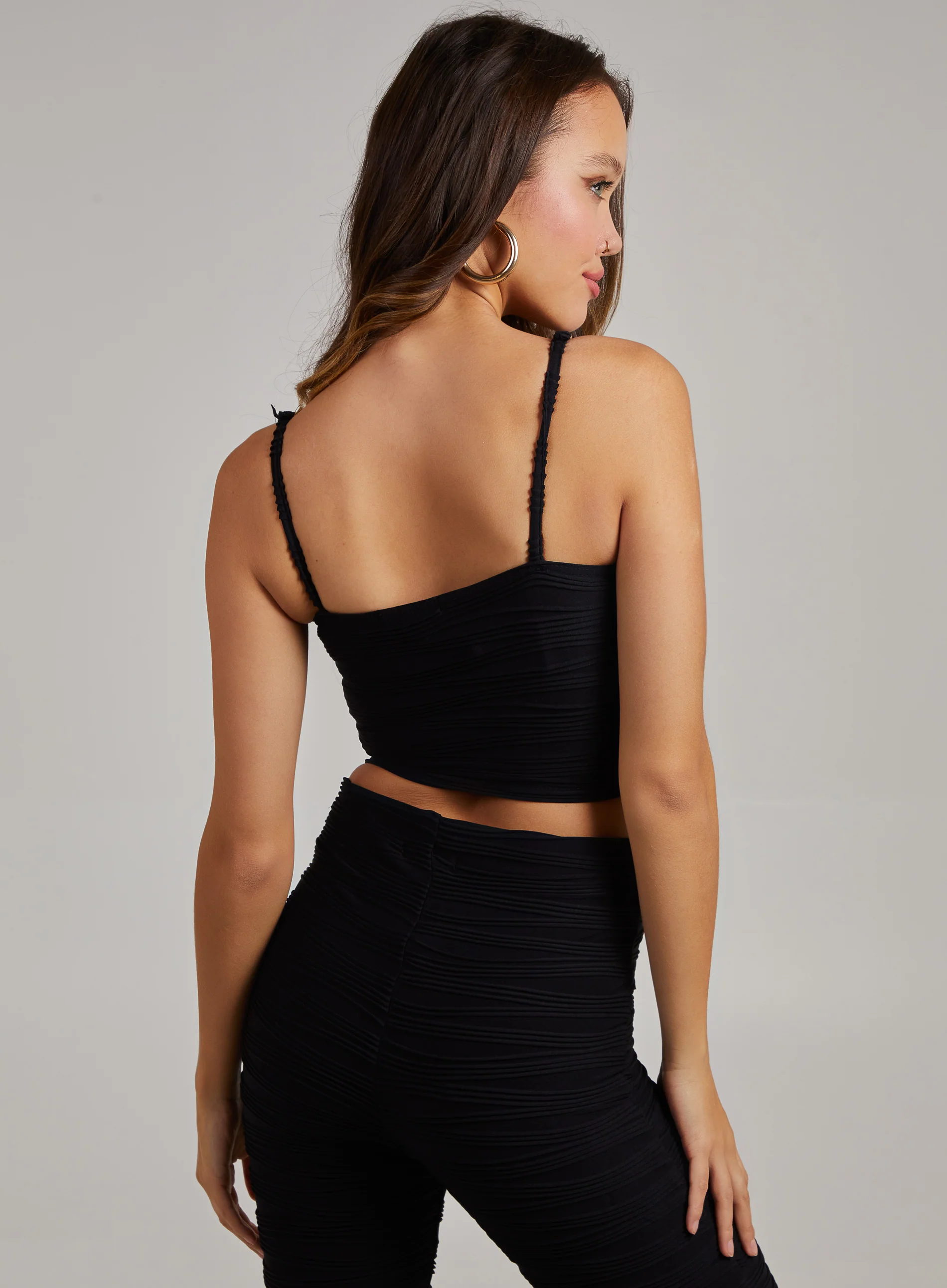Swirl Rib Gold Chain Top - Image 4