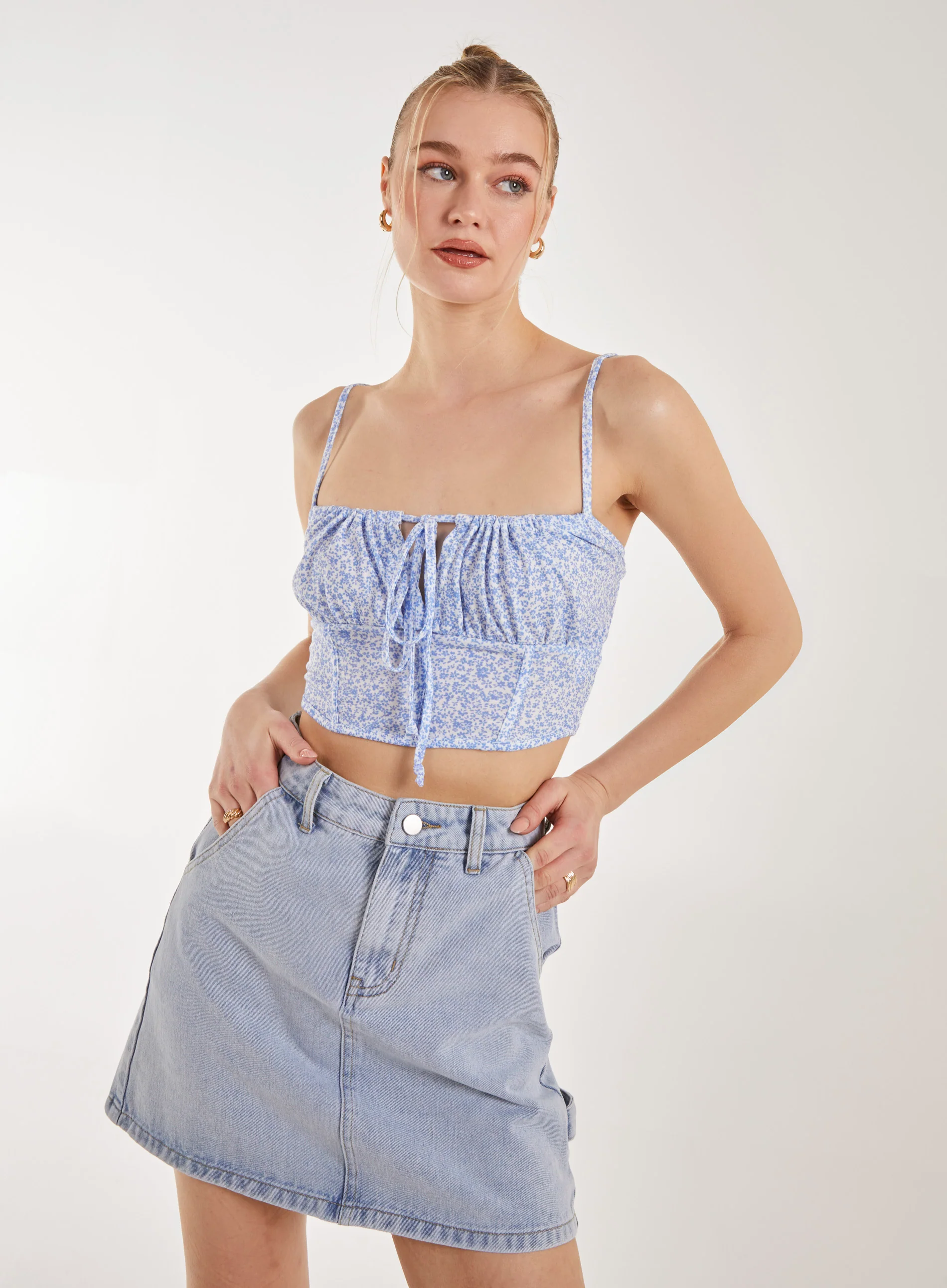 Floral Tie Front Cami Cropped Top - Image 3