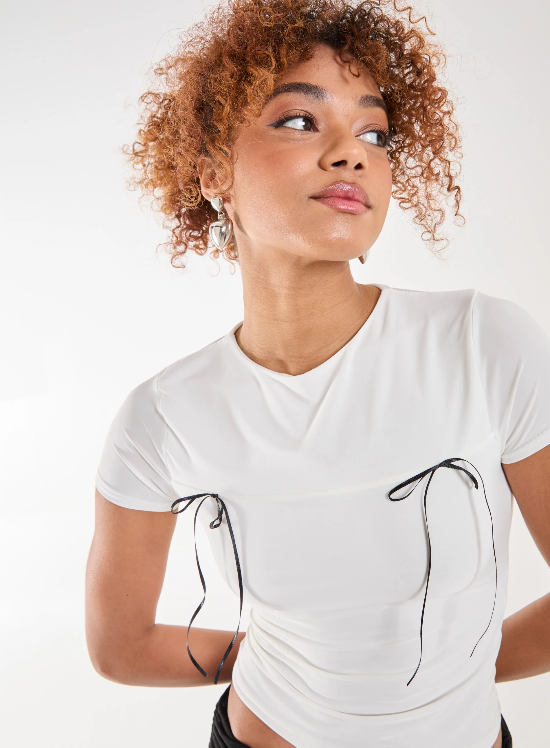 Bow Detail T-Shirt - Image 4