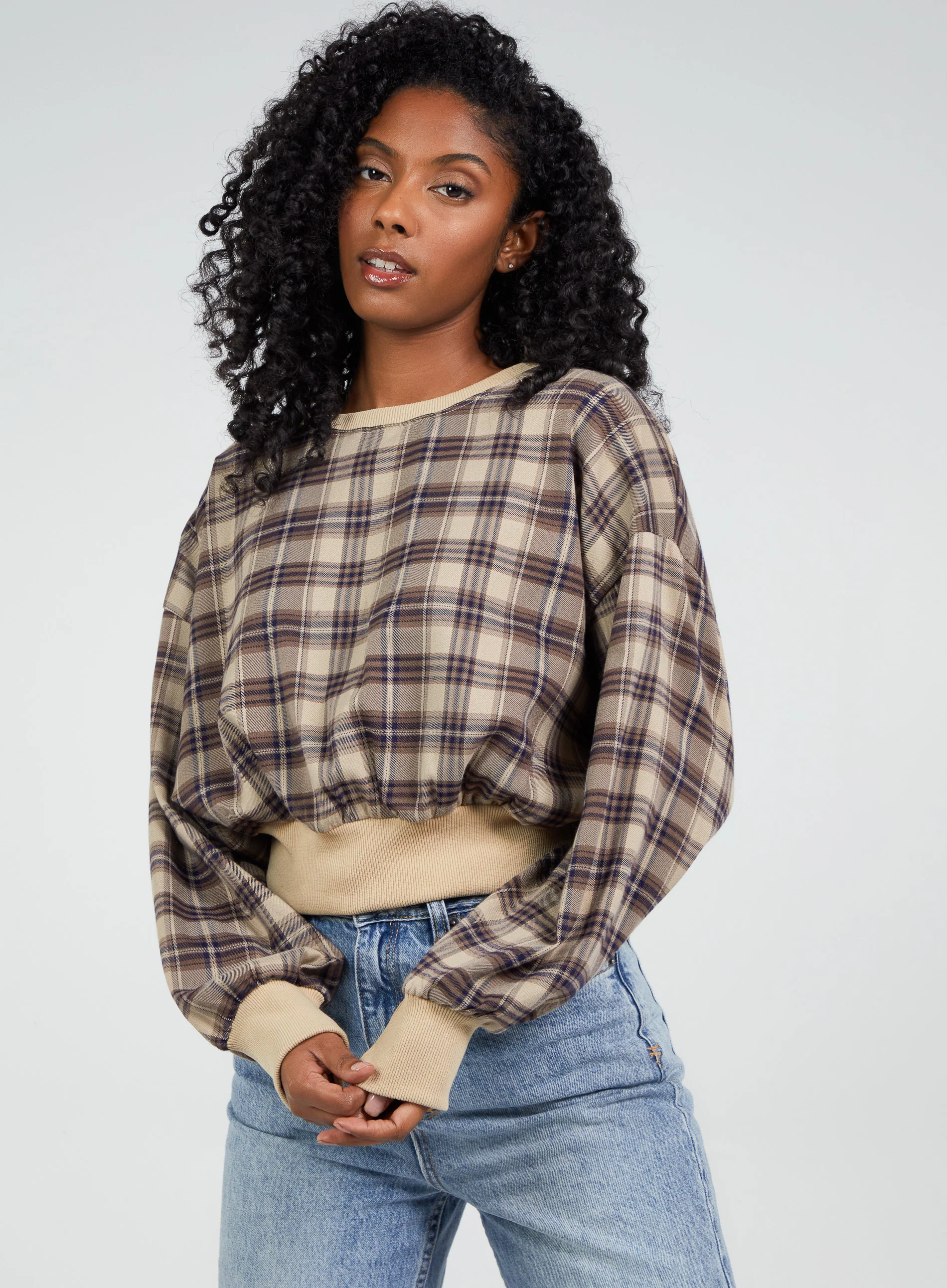 Oversized Cropped Check Sweatshirt - Image 3