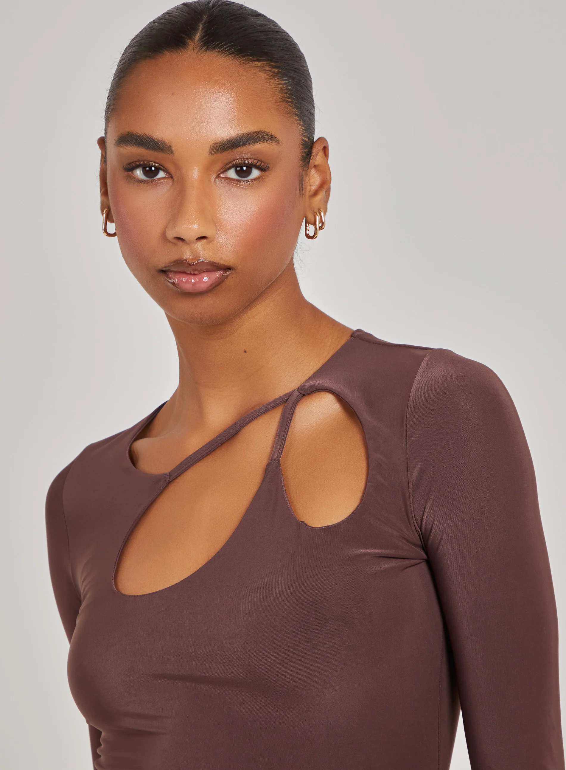Asymmetric Cut Out Shoulder Dress - Image 3