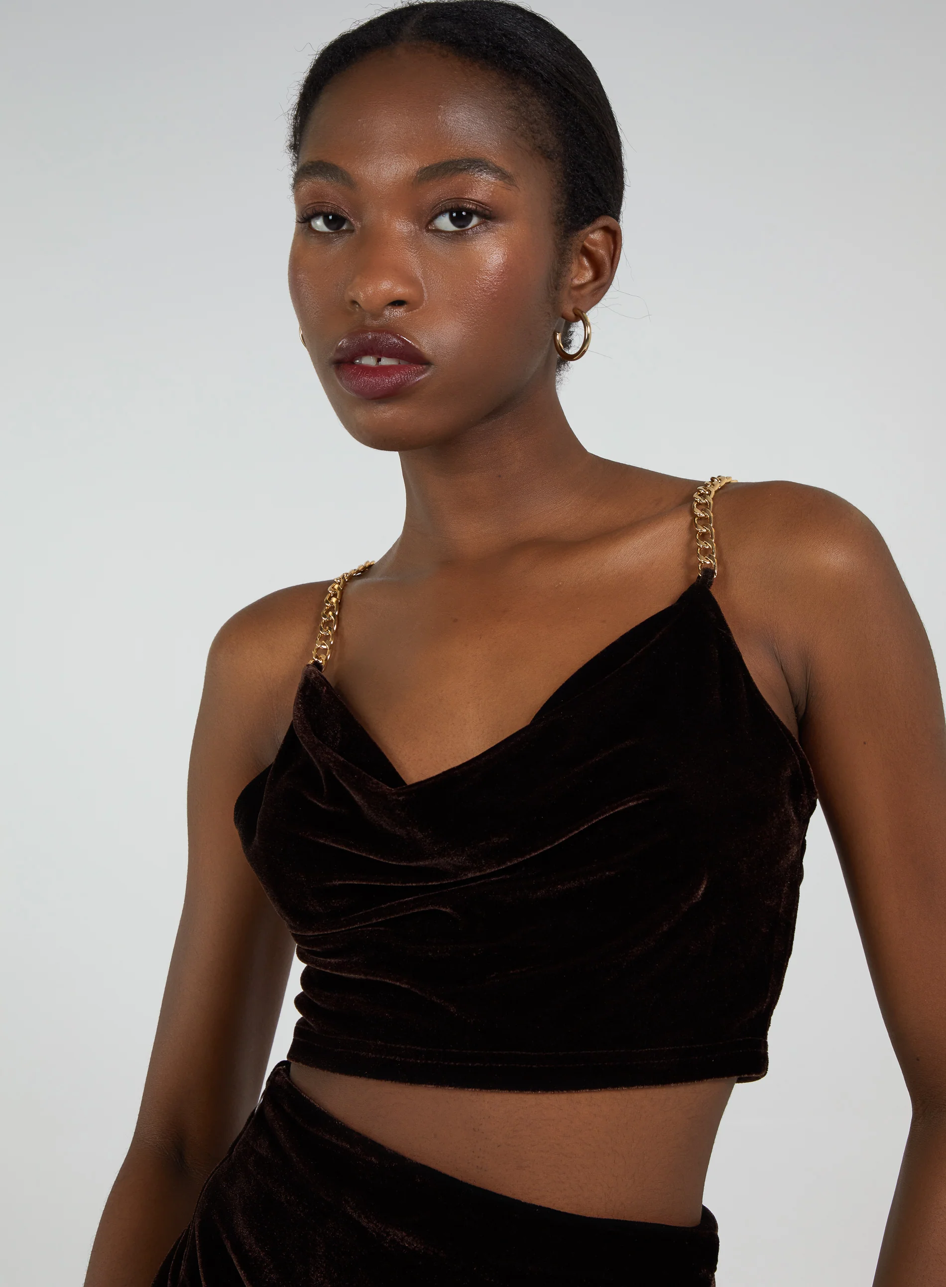 Velvet Chain Detail Crop Top - Image 3