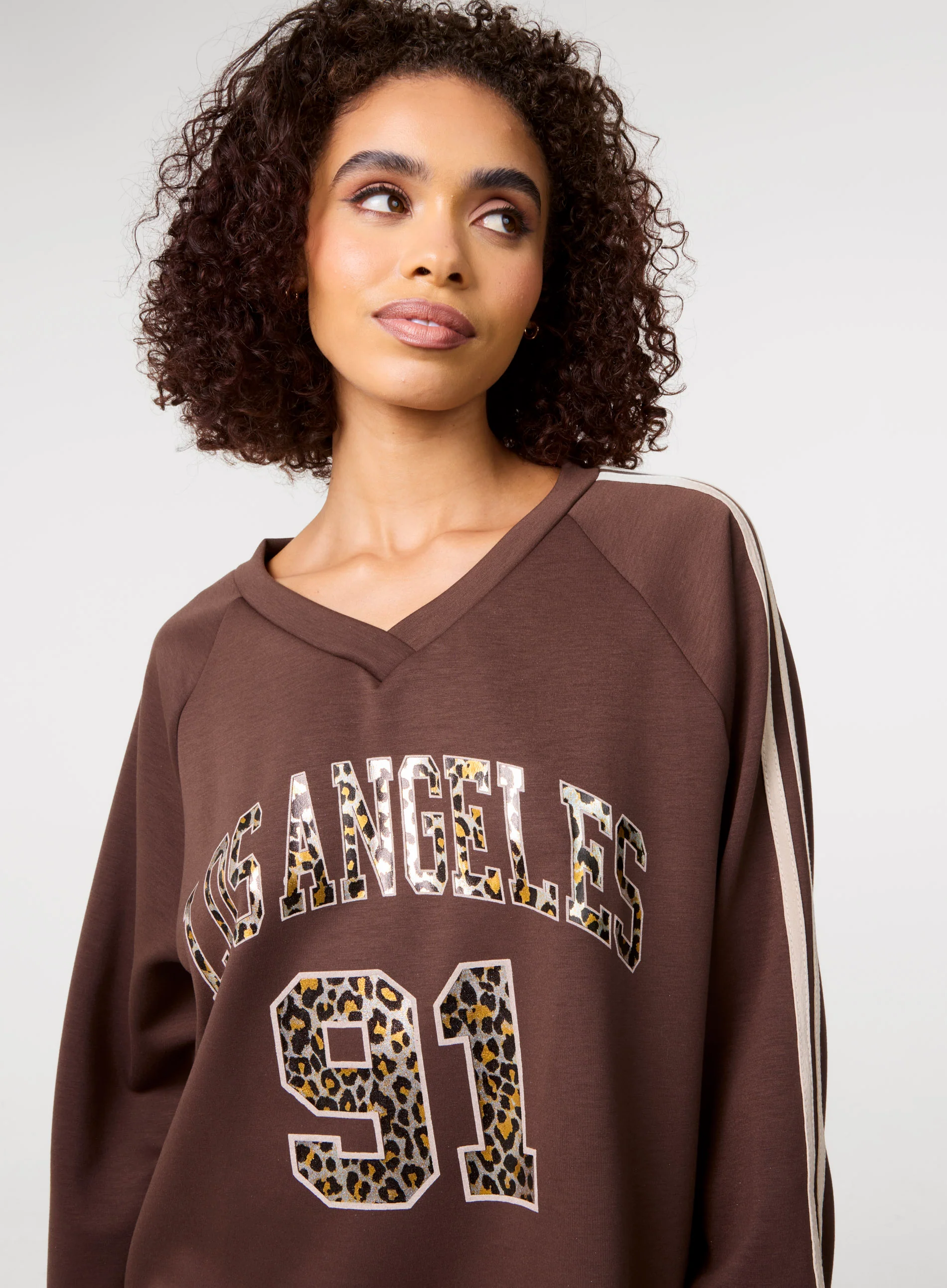 Metallic Leopard Long Sleeve Sports Jersey - Image 3