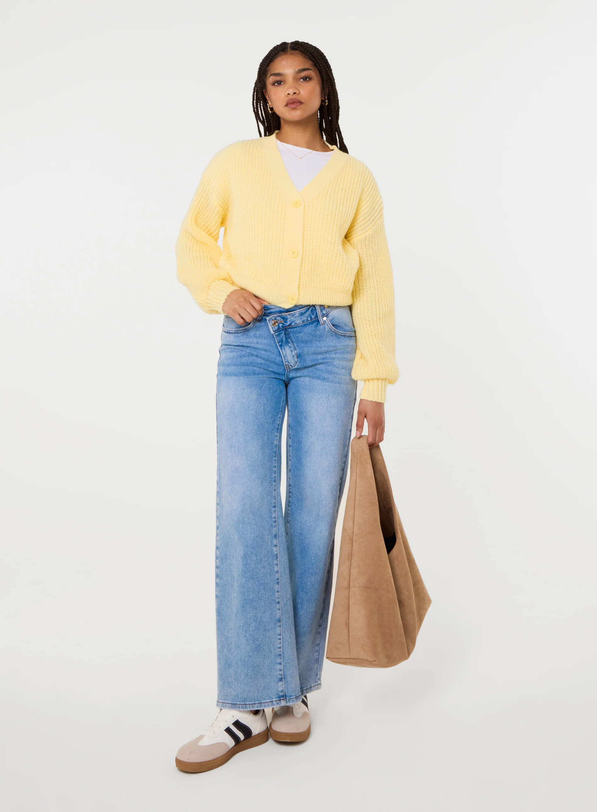 Cropped Button Cardigan - Image 4