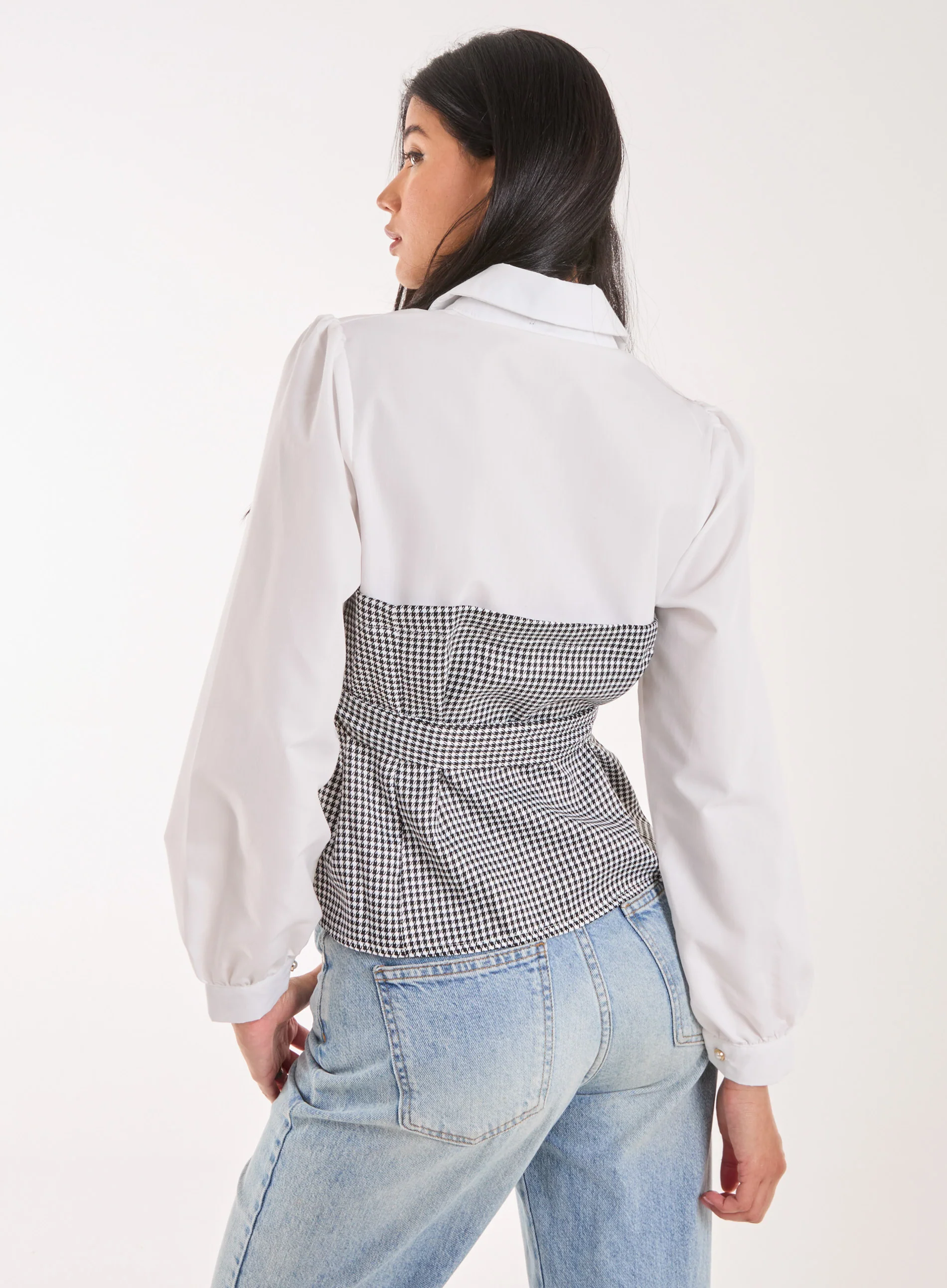 Cropped Checked Top With Undershirt - Image 4