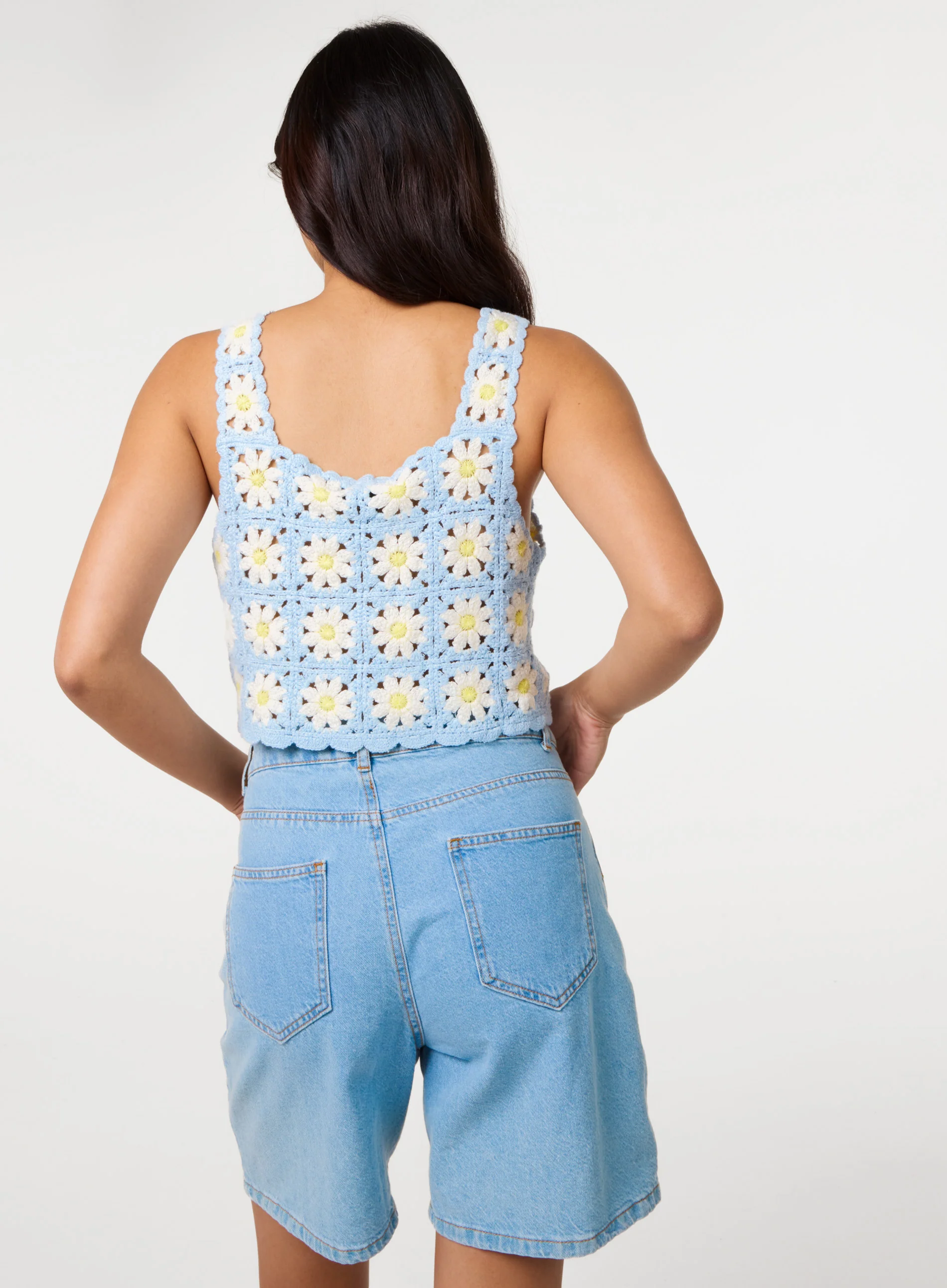 Daisy Crochet Crop Top - Image 4