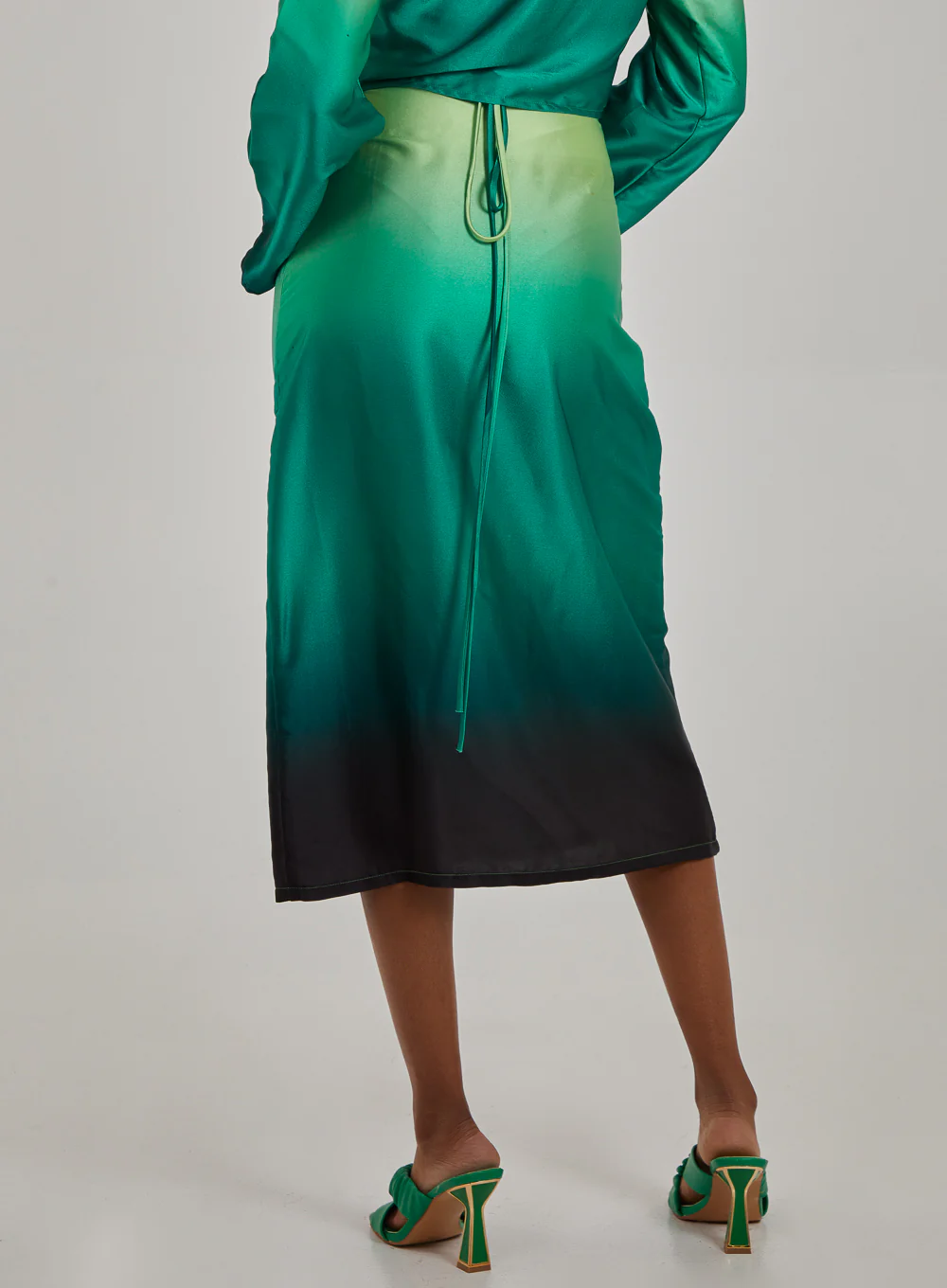 Tie Waist Ombre Split Hem Midi Skirt - Image 5