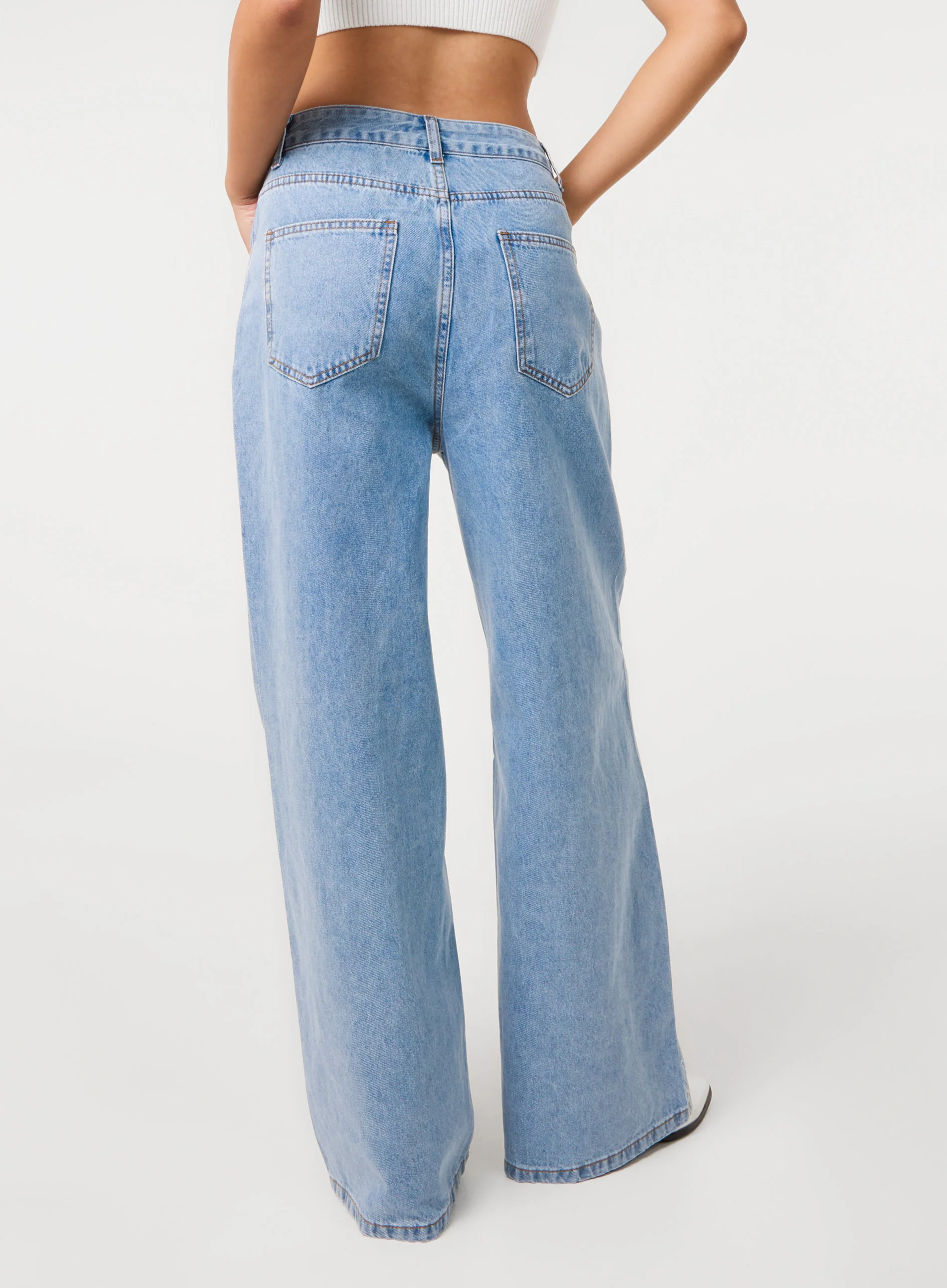 Heart Embellished Jeans - Image 4