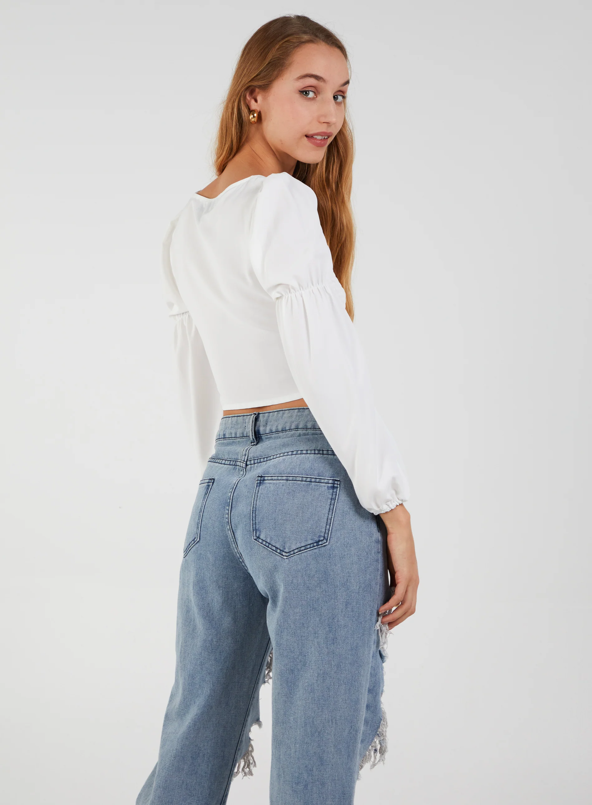 Cropped Ruched Top With Balloon Sleeves - Image 4