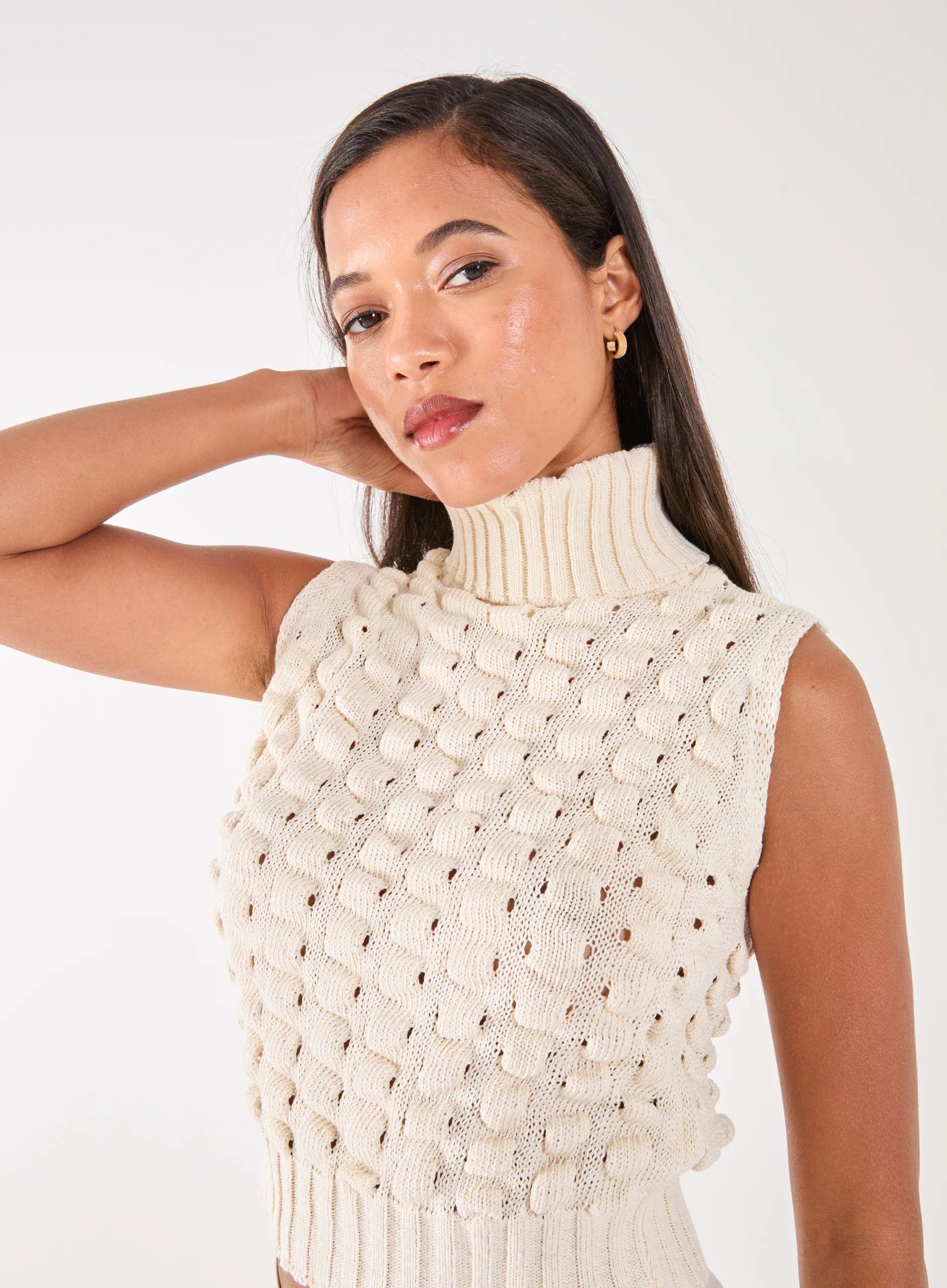 Knitted High Neck Threaded Sleeveless Top - Image 3