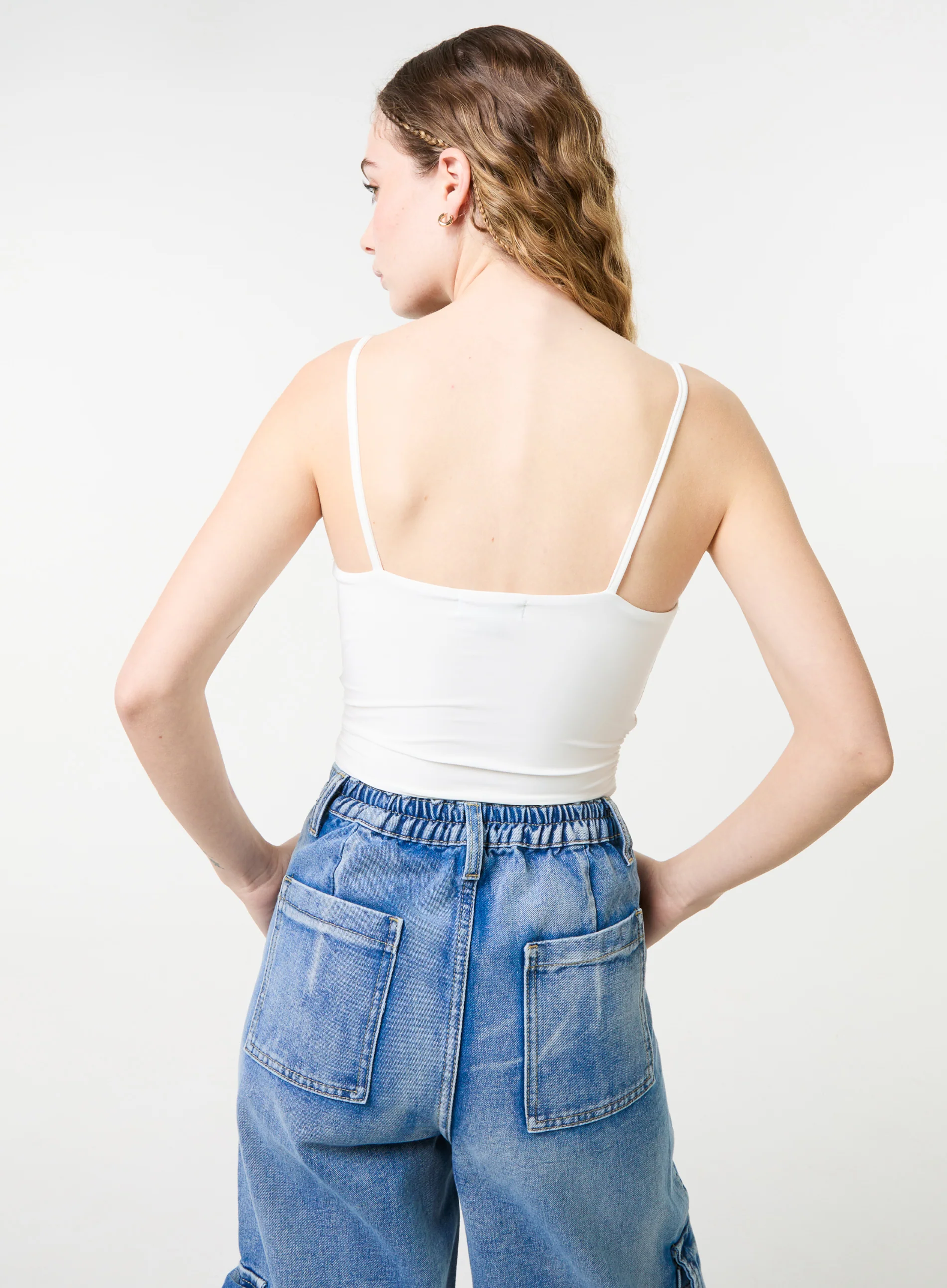 Slinky Twist Front Bodysuit - Image 4