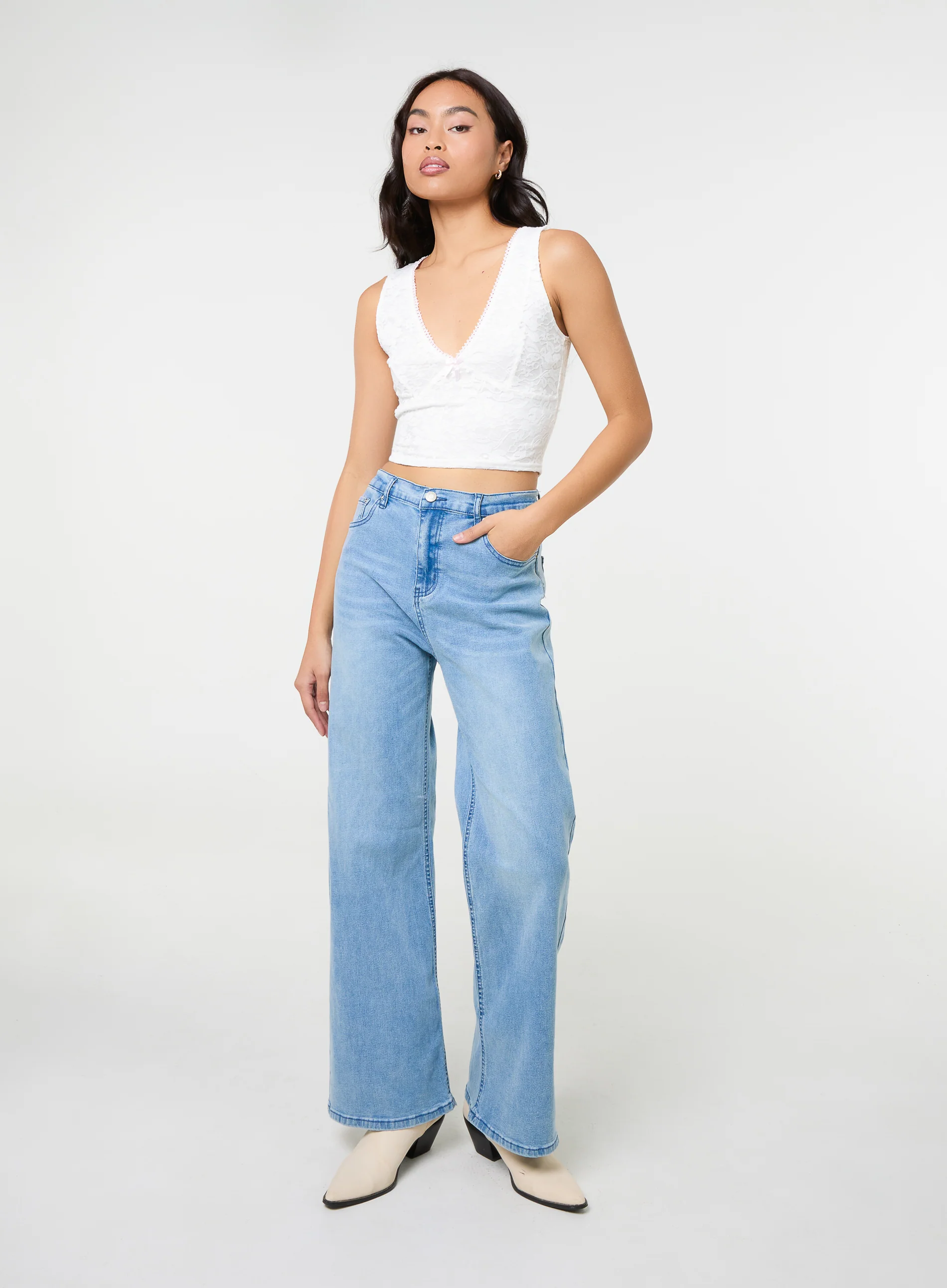 V Neck Lace Crop Top - Image 2