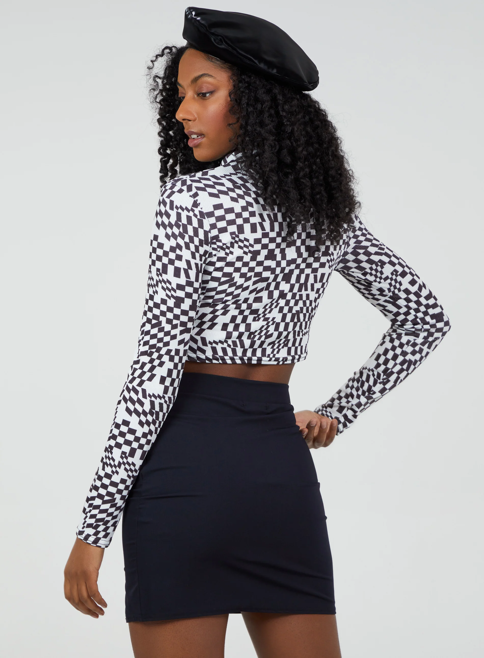 Keyhole Geo Print Crop Top - Image 5