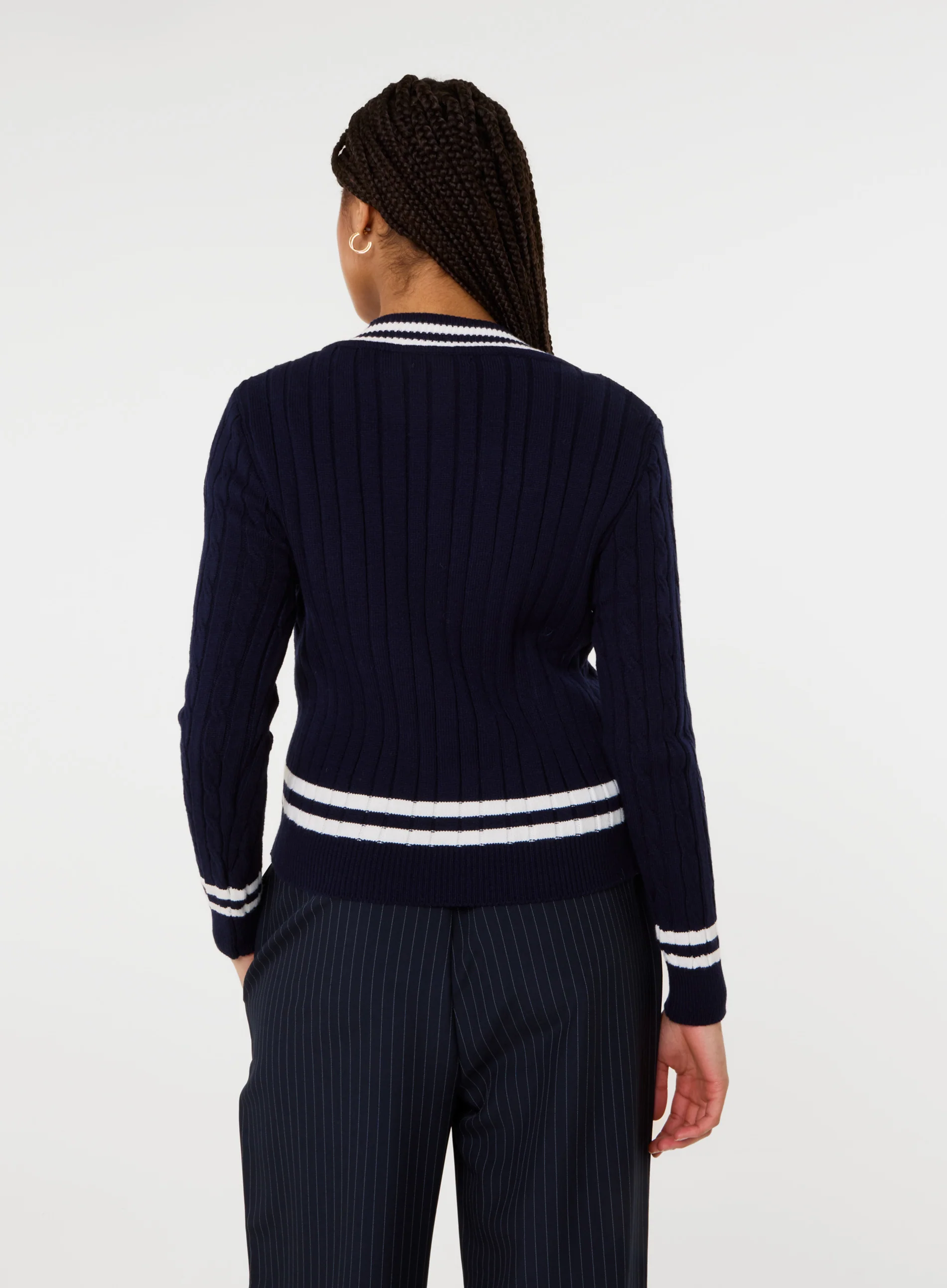 Contrast V-Neck Teddy Jumper - Image 4