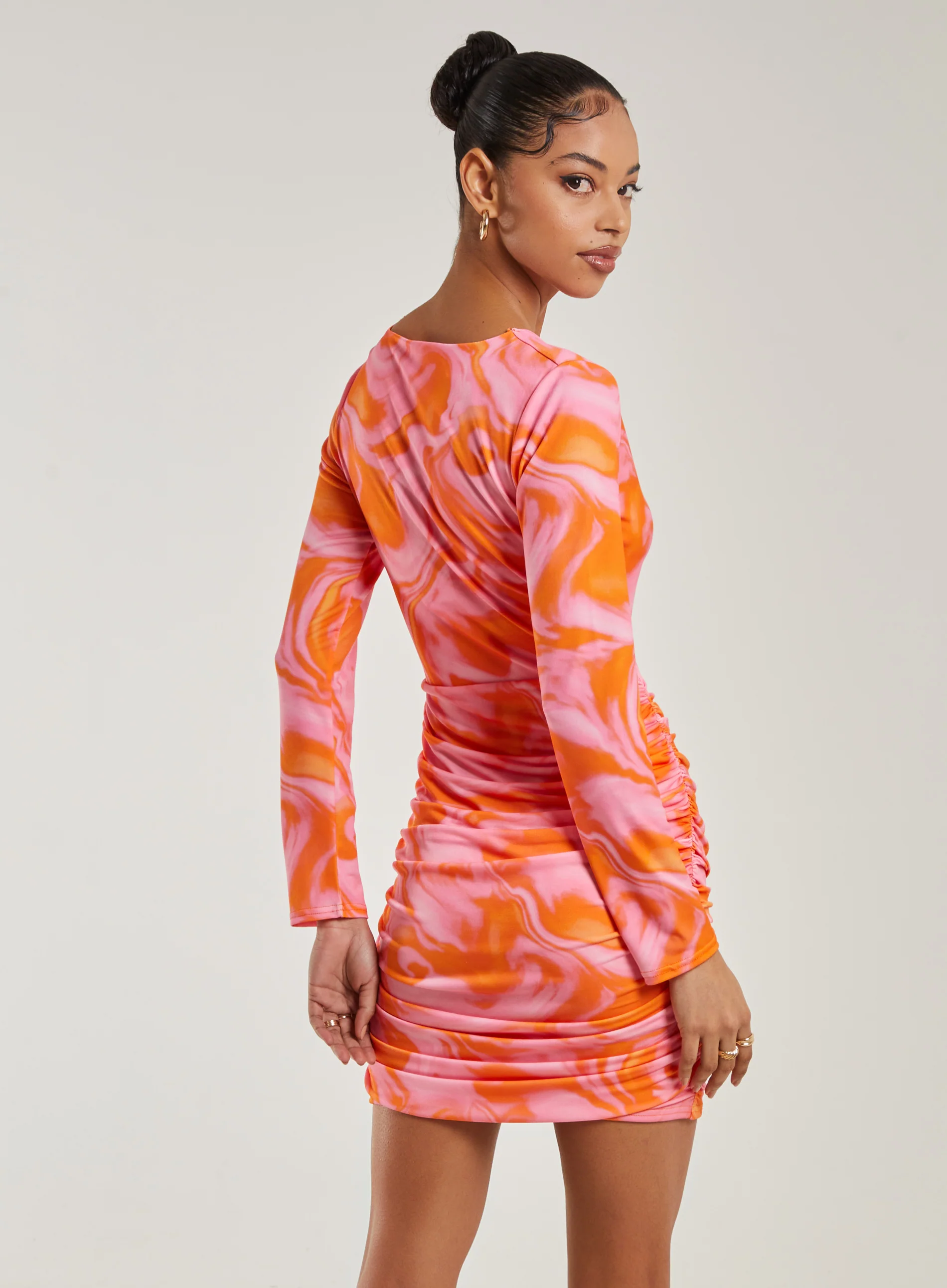 Marble Twist Long Sleeve Cut Out Ruched Mini Dress - Image 4