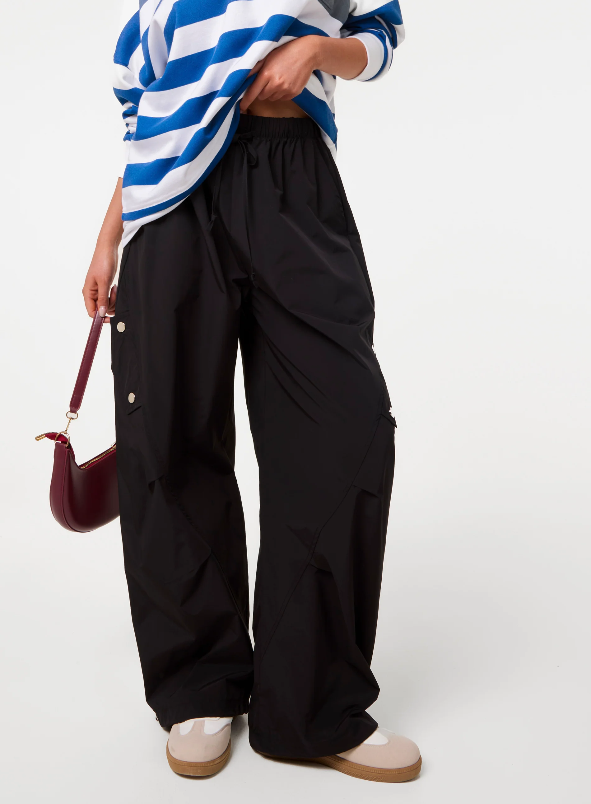 Pocket Detail Wide Leg Cargo Trousers - Image 2