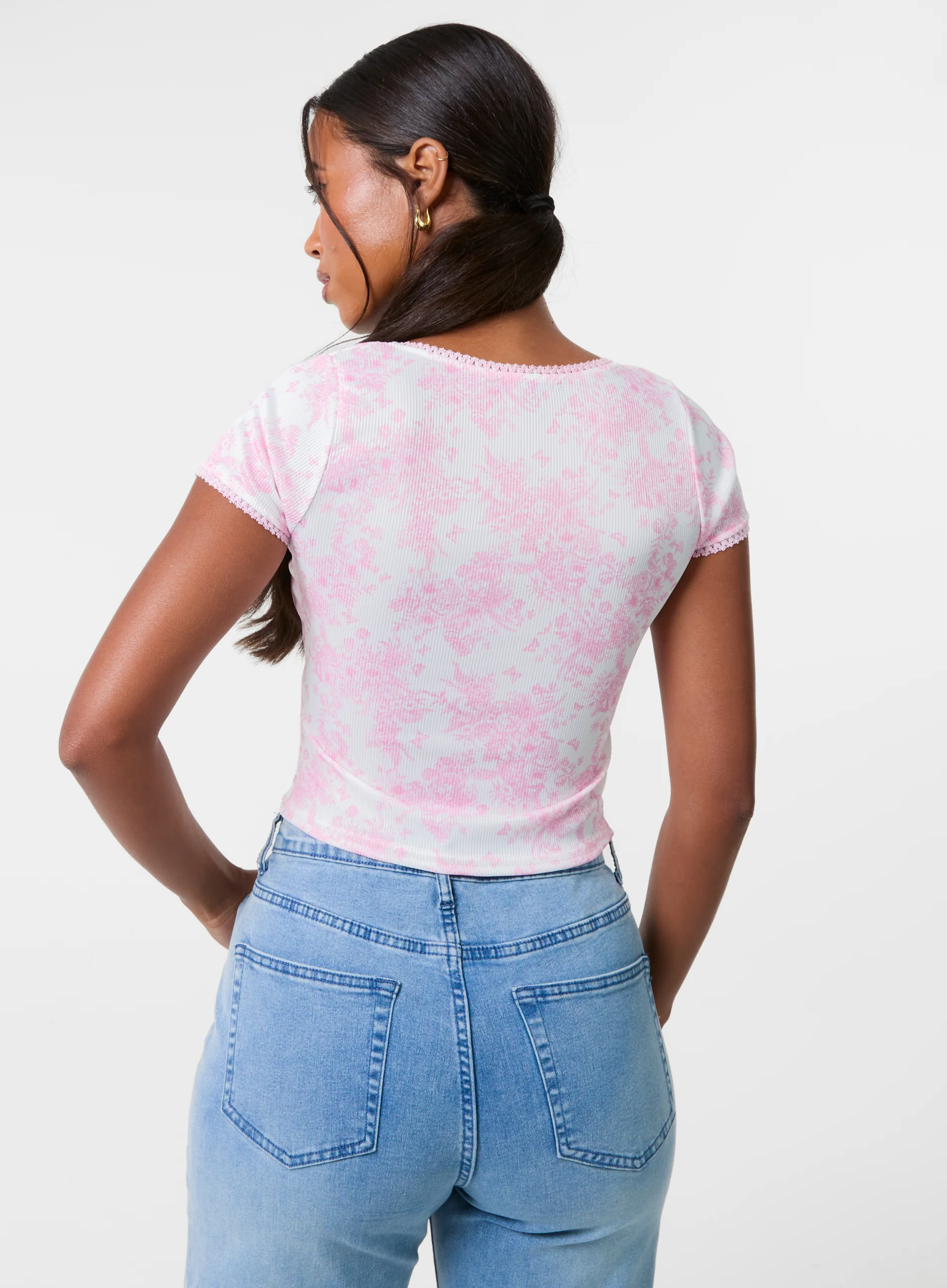 Ribbed Crop Top In Floral Print - Image 4