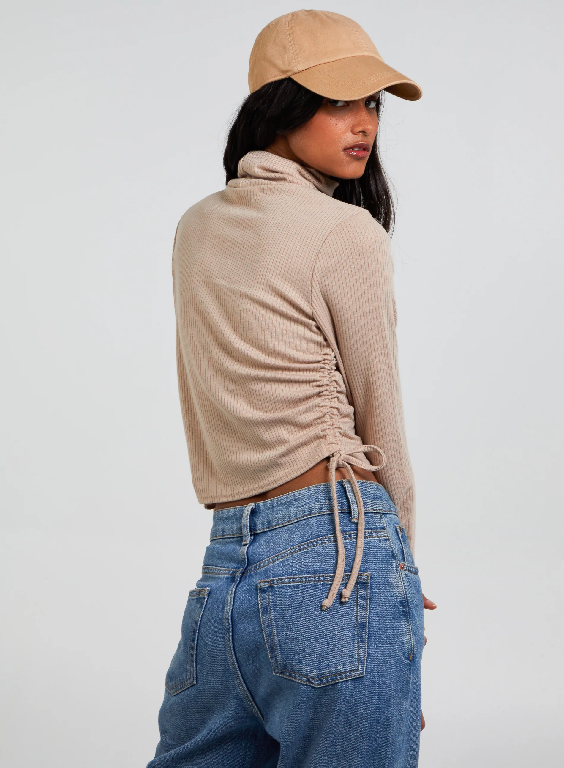 Ruched Crop Ribbed Top - Image 4