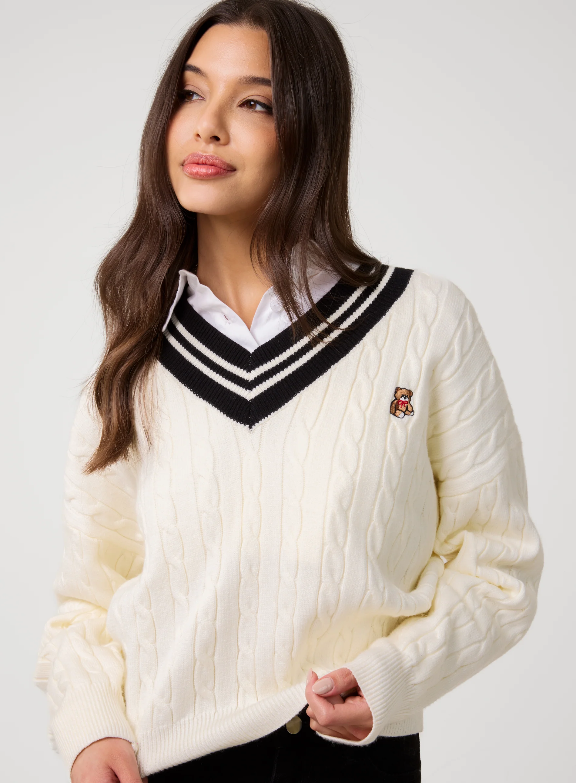 V Neck Cable Knit Teddy Jumper - Image 4