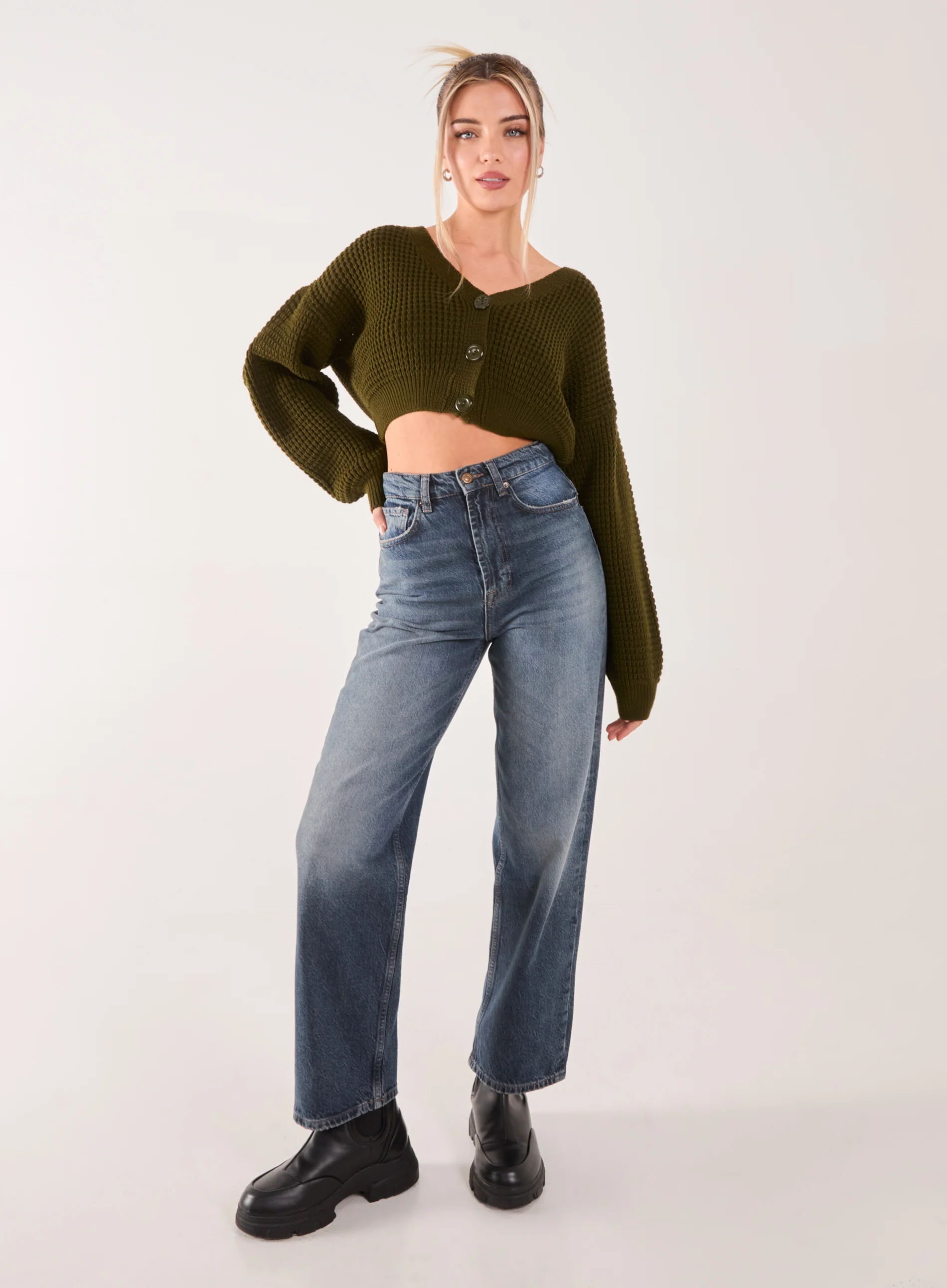 V Neck Cropped Knitted Cardigan - Image 2